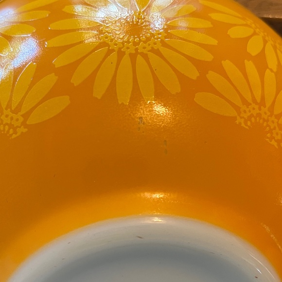 Pyrex Orange sunflower cinderella Bowl - Picture 4 of 6
